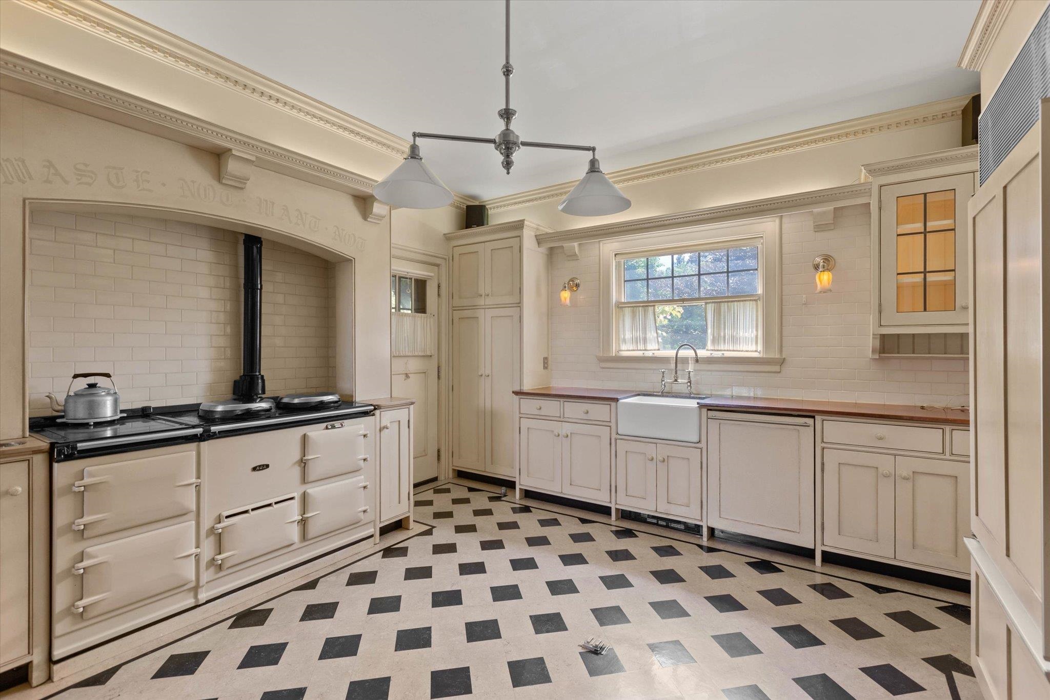 516 West Sumner Avenue Spokane, WA 99204 - Photo 15 of 50