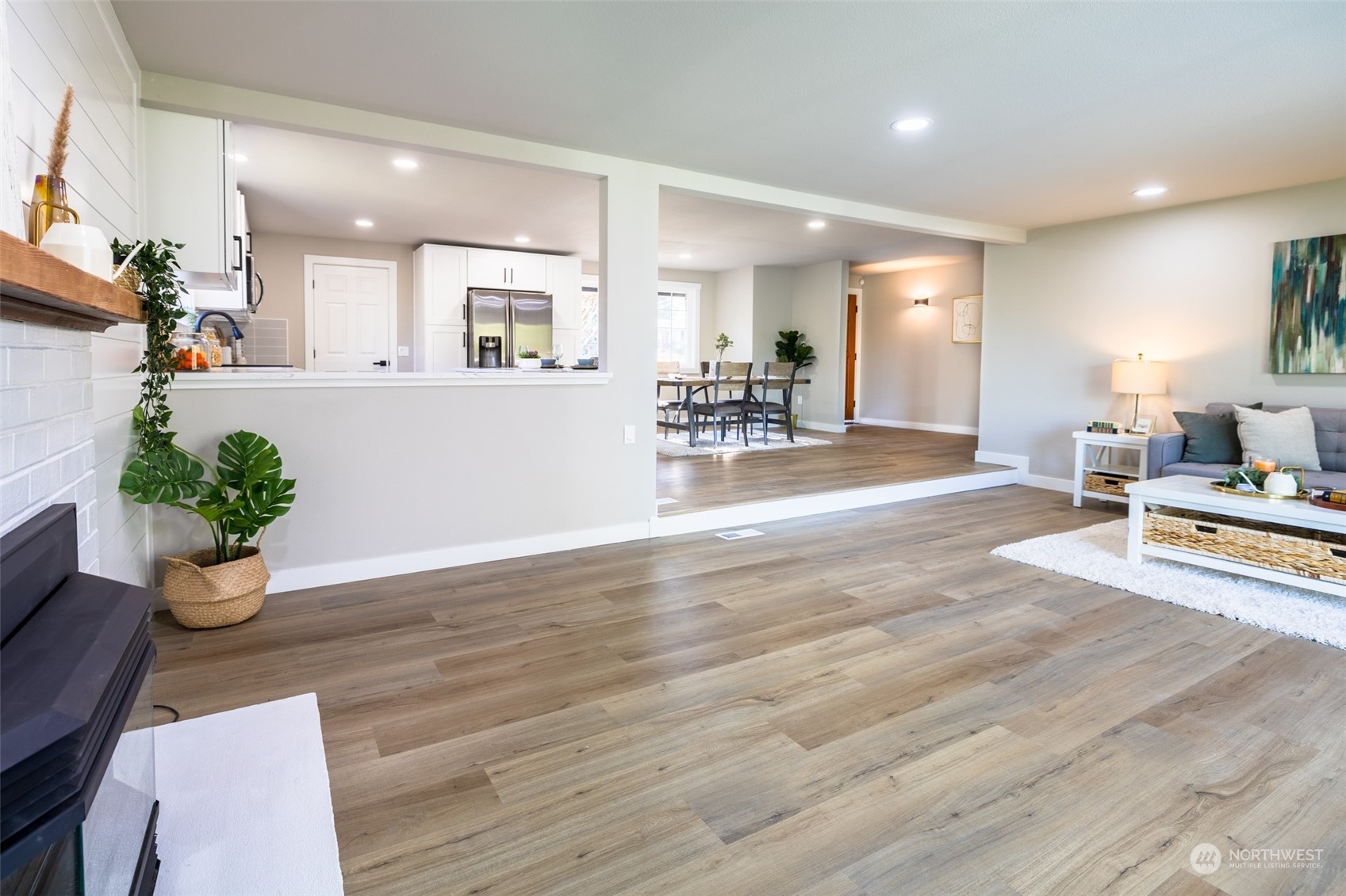12643 156th Avenue Southeast Renton, WA 98059 - Photo 12 of 31 Gallery Image 12