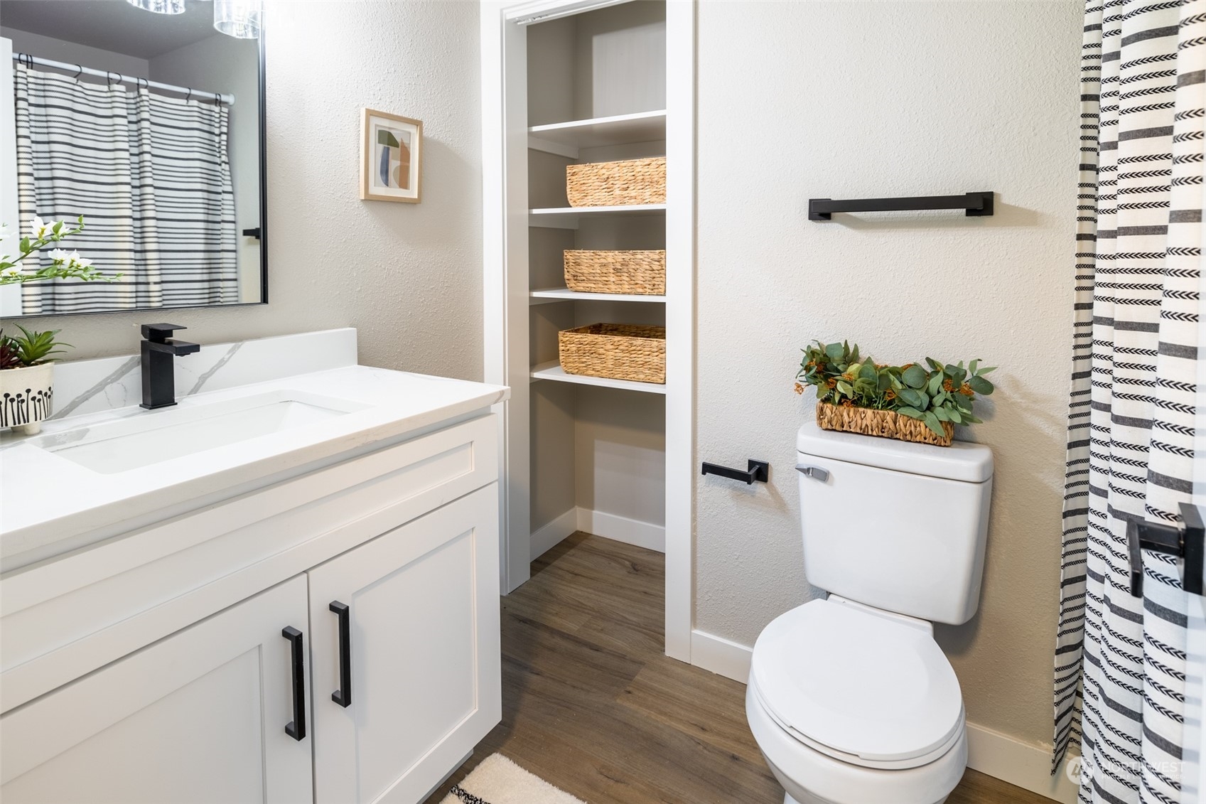 12643 156th Avenue Southeast Renton, WA 98059 - Photo 14 of 31 Gallery Image 14