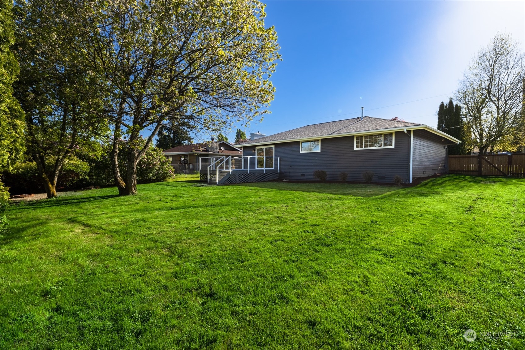 12643 156th Avenue Southeast Renton, WA 98059 - Photo 24 of 31 Gallery Image 24