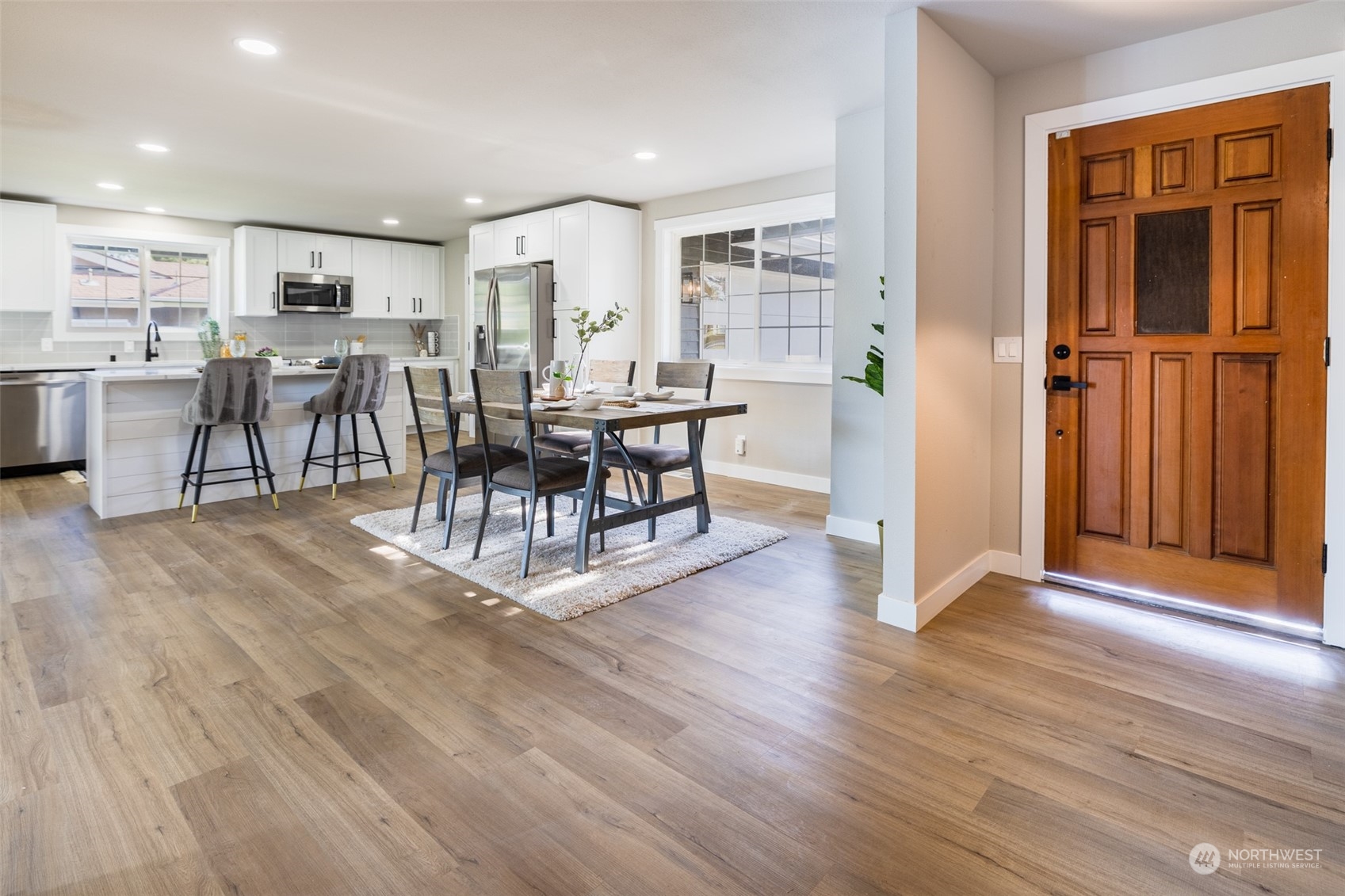 12643 156th Avenue Southeast Renton, WA 98059 - Photo 3 of 31 Gallery Image 3