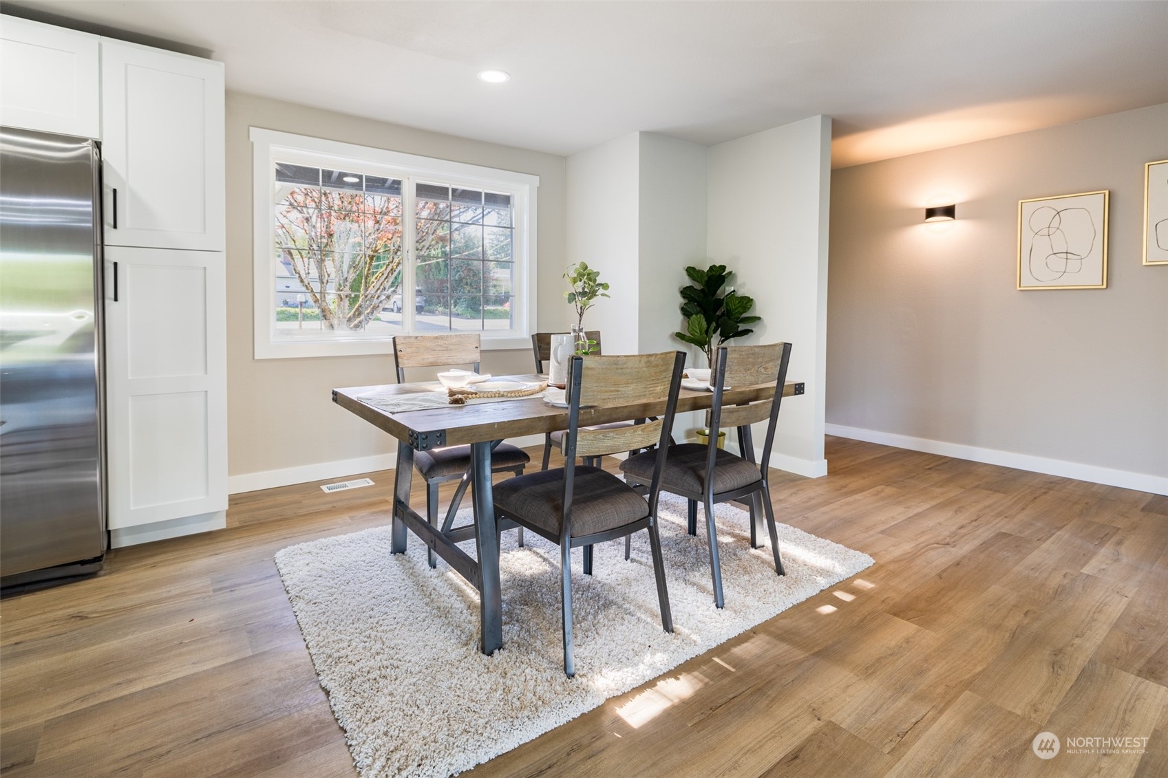 12643 156th Avenue Southeast Renton, WA 98059 - Photo 5 of 31 Gallery Image 5