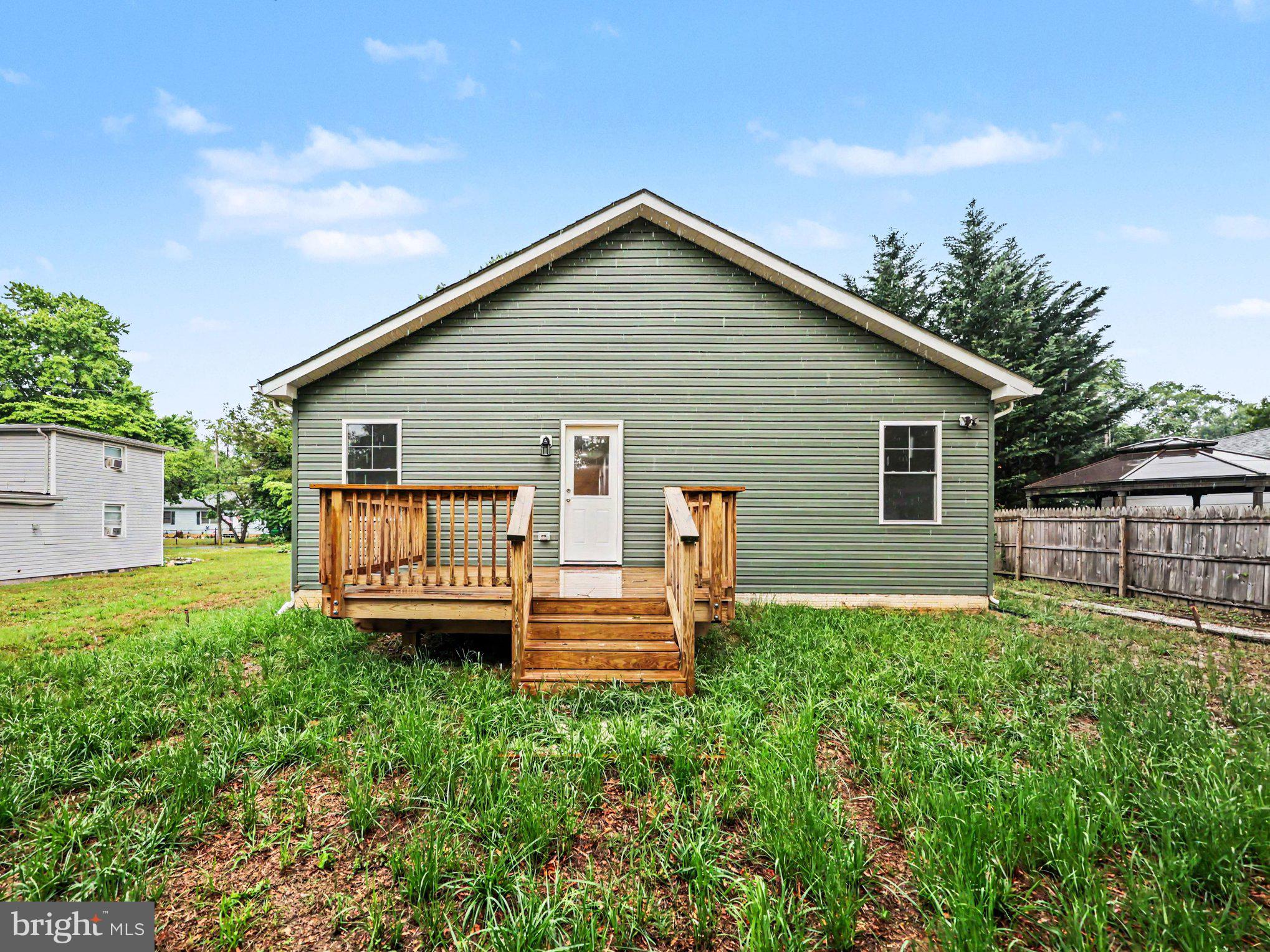 223 7th Street Colonial Beach, VA 22443 - Photo 15 of 18