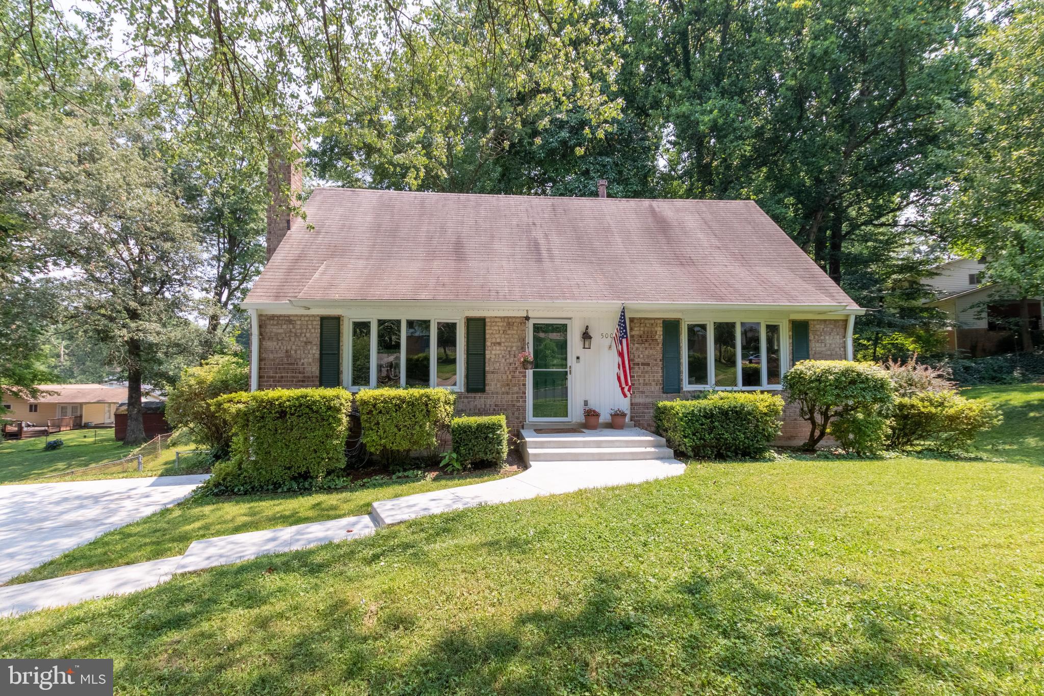 5006 Swinton Drive Fairfax, VA 22032 - Photo 2 of 51