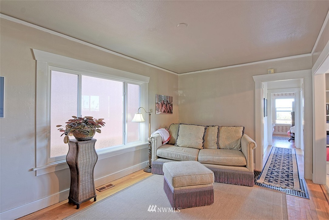 2608 Rucker Avenue Everett, WA 98201 - Photo 13 of 24