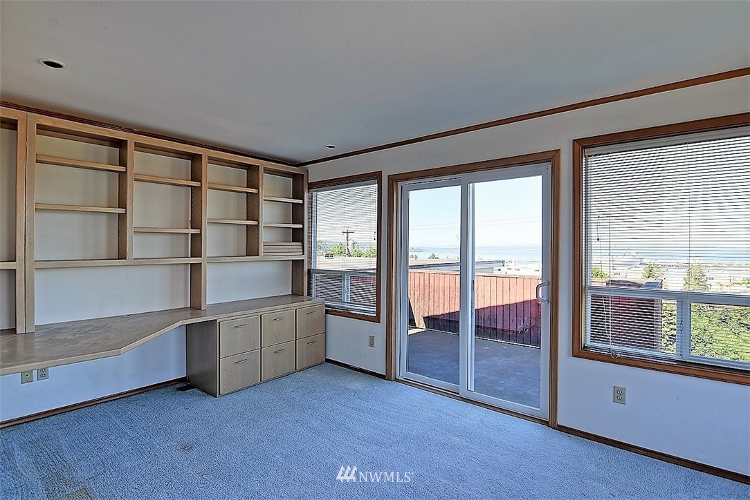 2608 Rucker Avenue Everett, WA 98201 - Photo 17 of 24