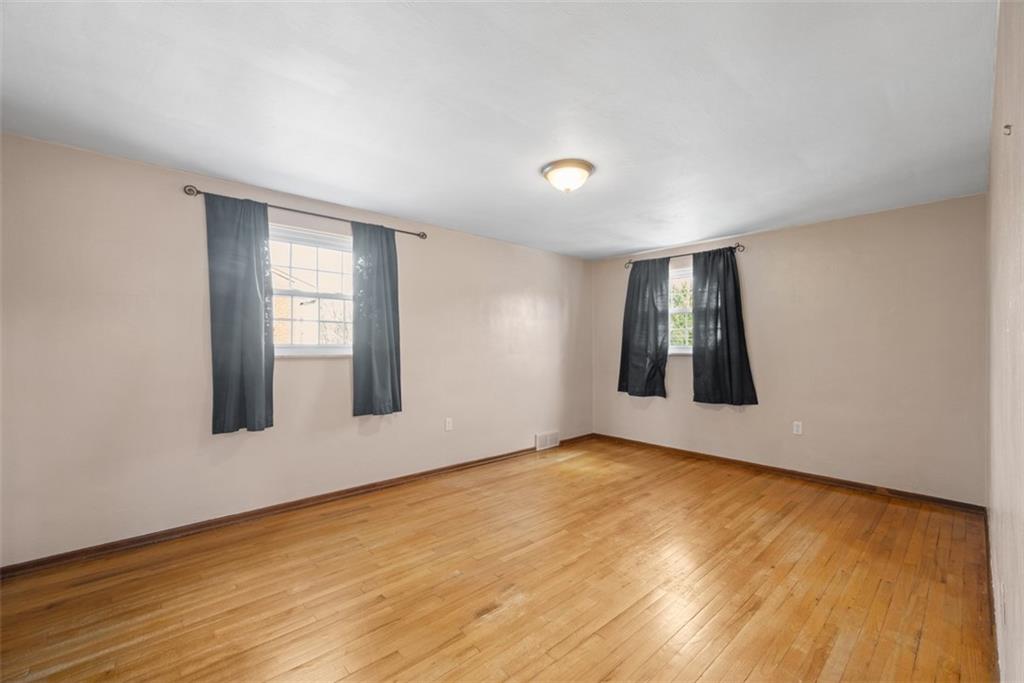 199 Gilkeson Road Pittsburgh, PA 15228 - Photo 18 of 31 Gallery Image 18