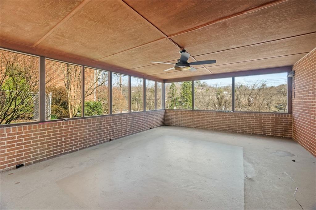 199 Gilkeson Road Pittsburgh, PA 15228 - Photo 24 of 31 Gallery Image 24