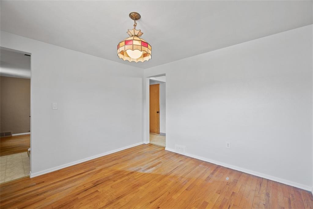 199 Gilkeson Road Pittsburgh, PA 15228 - Photo 8 of 31 Gallery Image 8