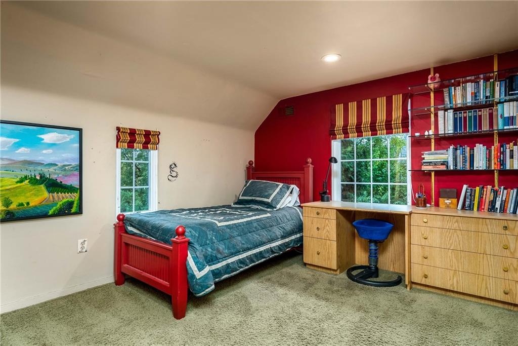 137 Conover Road Pittsburgh, PA 15208 - Photo 27 of 41 Gallery Image 27