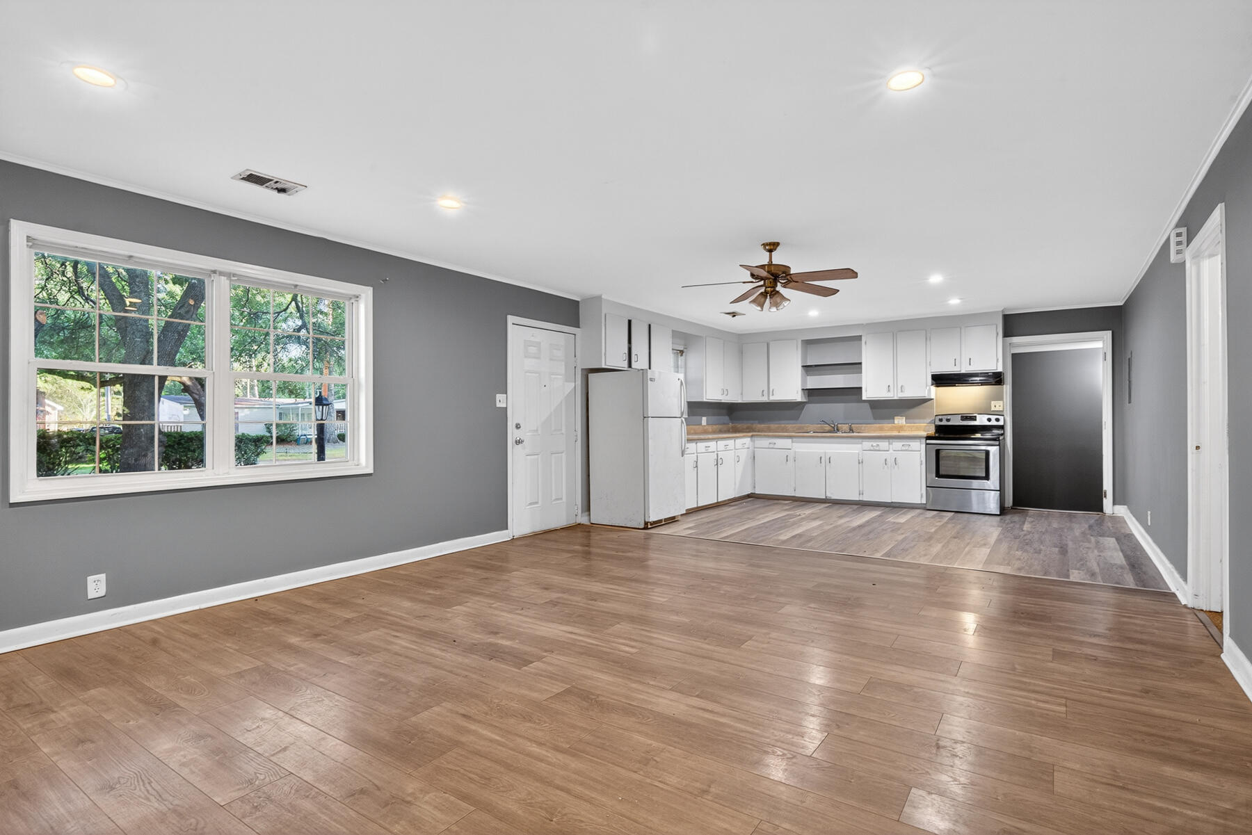 727 Levee Drive Moncks Corner, SC 29461 - Photo 18 of 60 MD-19