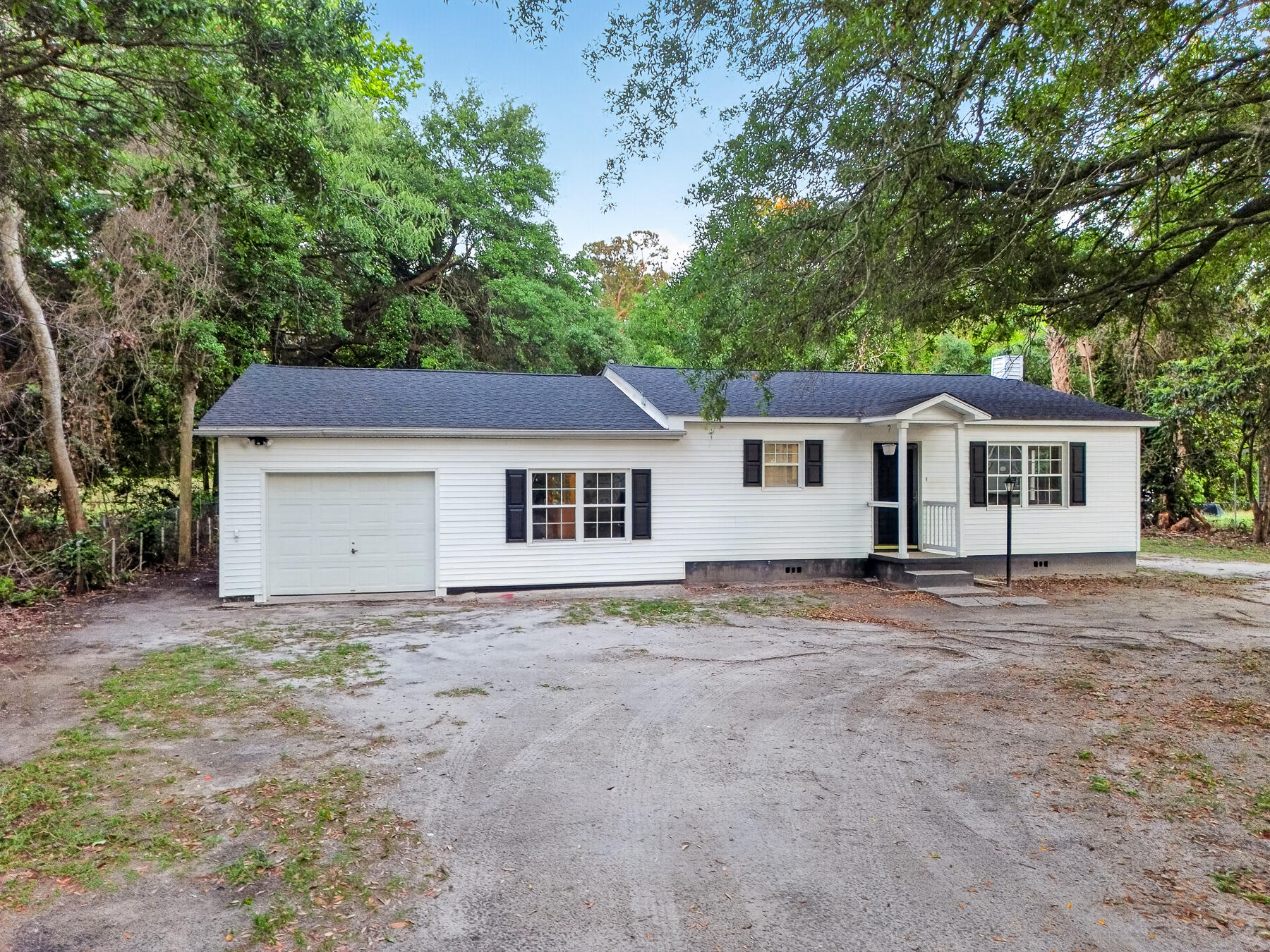 727 Levee Drive Moncks Corner, SC 29461 - Photo 6 of 60 MD-6