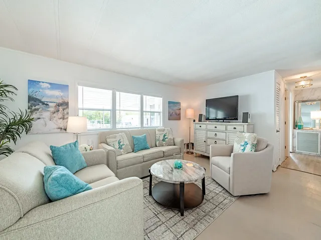 $325,000 | 777 Walkerbilt Road, Unit 17, Naples, FL 34110