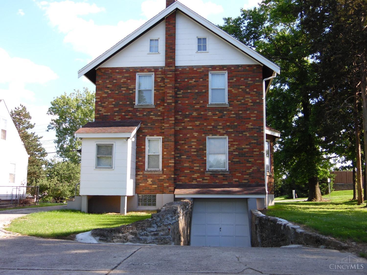 3048 North Bend Road Cincinnati, OH 45239 - Photo 2 of 39