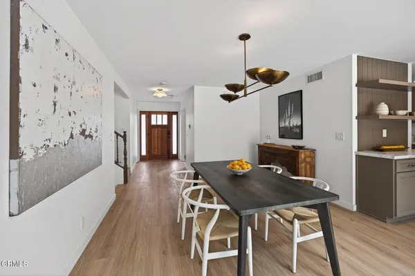 $1,199,000 | 921 Calle Pinata, Thousand Oaks, CA 91360