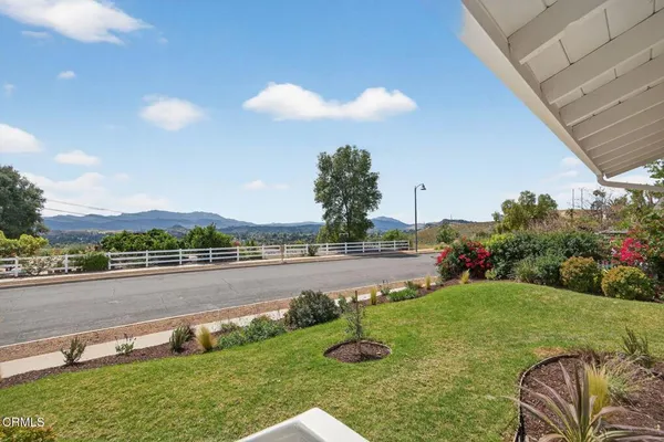 $1,199,000 | 921 Calle Pinata, Thousand Oaks, CA 91360