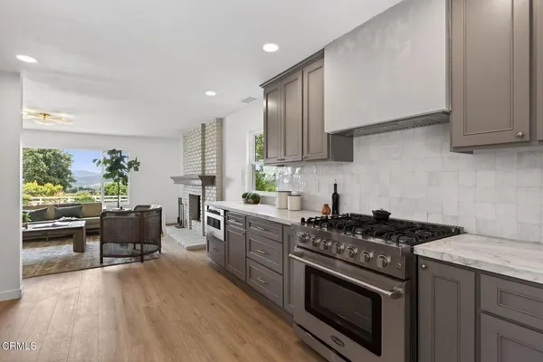 $1,199,000 | 921 Calle Pinata, Thousand Oaks, CA 91360