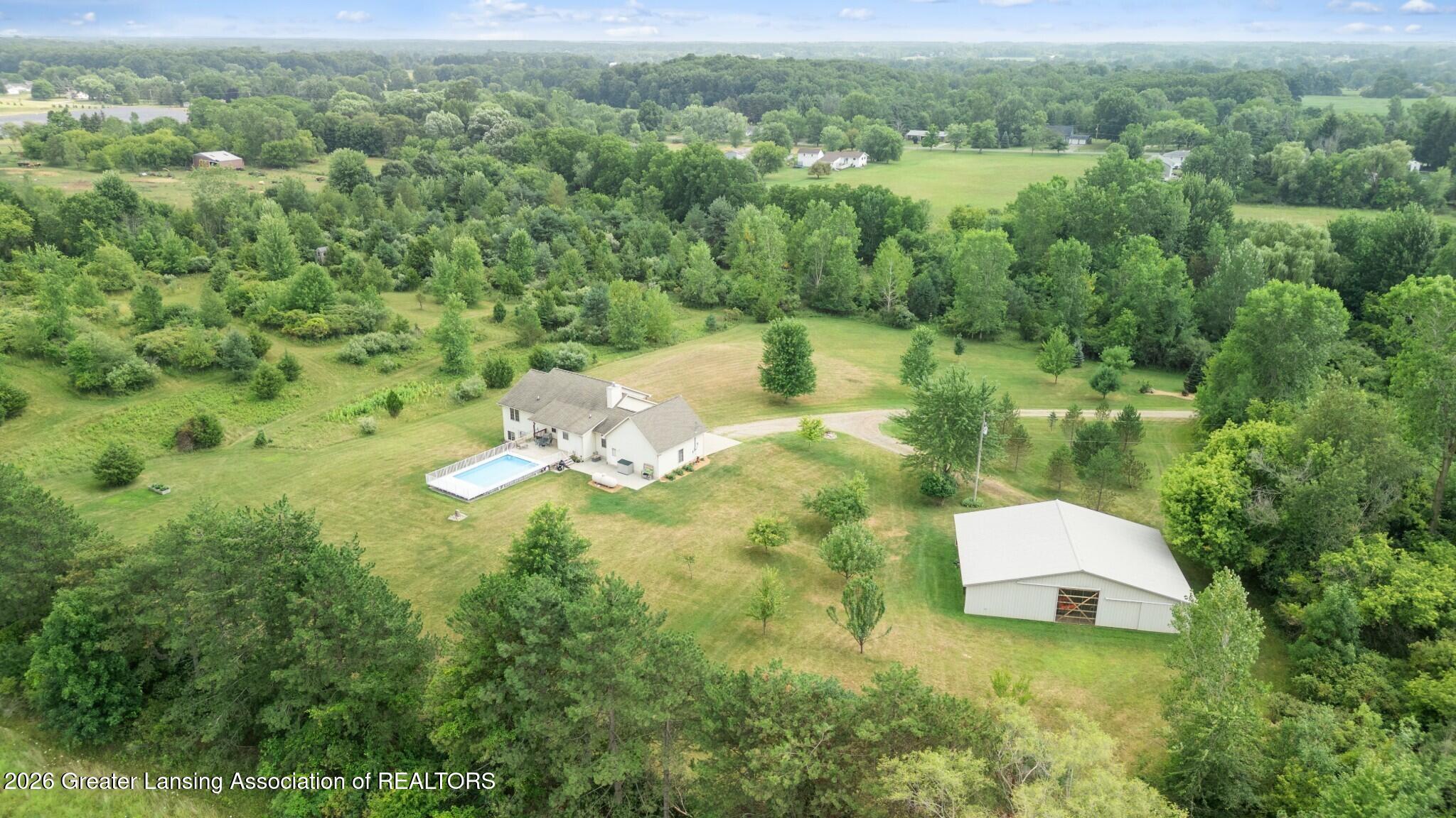 2327 Vandekarr Road Owosso, MI 48867 - Photo 9 of 60 08-Media Jett -06