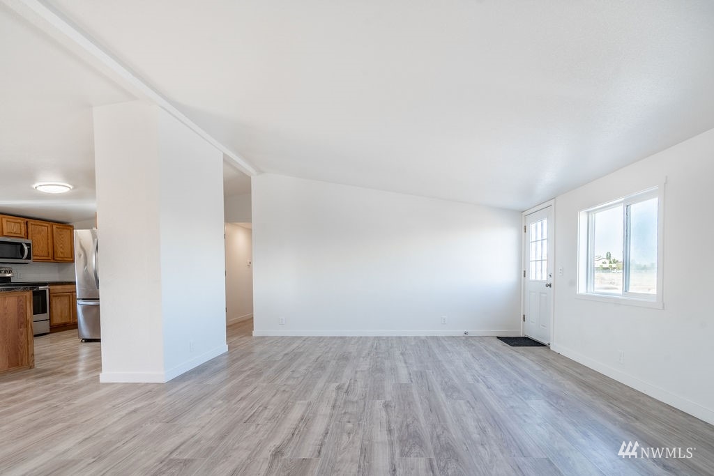 8635 Harris Road Northeast Moses Lake, WA 98837 - Photo 12 of 40 Gallery Image 12