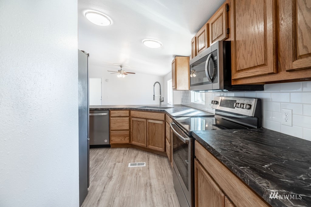 8635 Harris Road Northeast Moses Lake, WA 98837 - Photo 22 of 40 Gallery Image 22