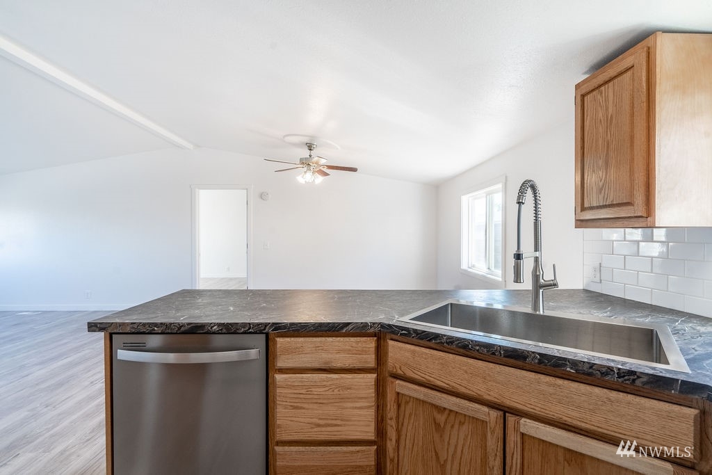 8635 Harris Road Northeast Moses Lake, WA 98837 - Photo 23 of 40 Gallery Image 23