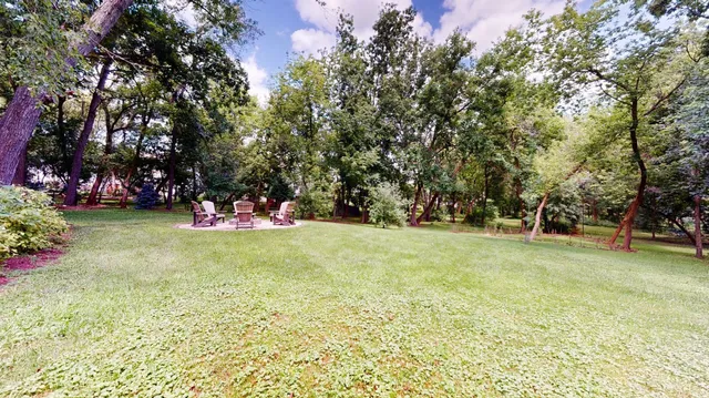 $1,187,000 | 5670 Brentwood Drive, Hoffman Estates, IL 60192