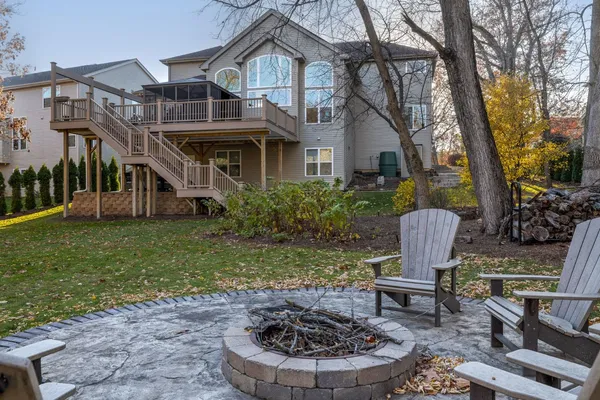 $1,187,000 | 5670 Brentwood Drive, Hoffman Estates, IL 60192