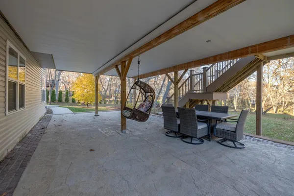 $1,187,000 | 5670 Brentwood Drive, Hoffman Estates, IL 60192