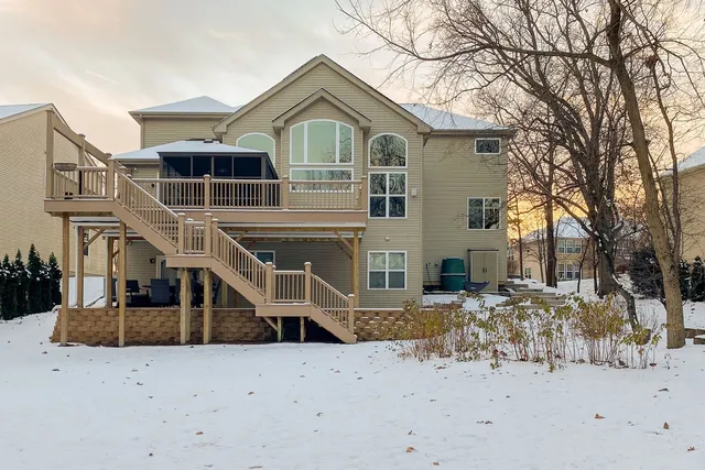 $1,187,000 | 5670 Brentwood Drive, Hoffman Estates, IL 60192