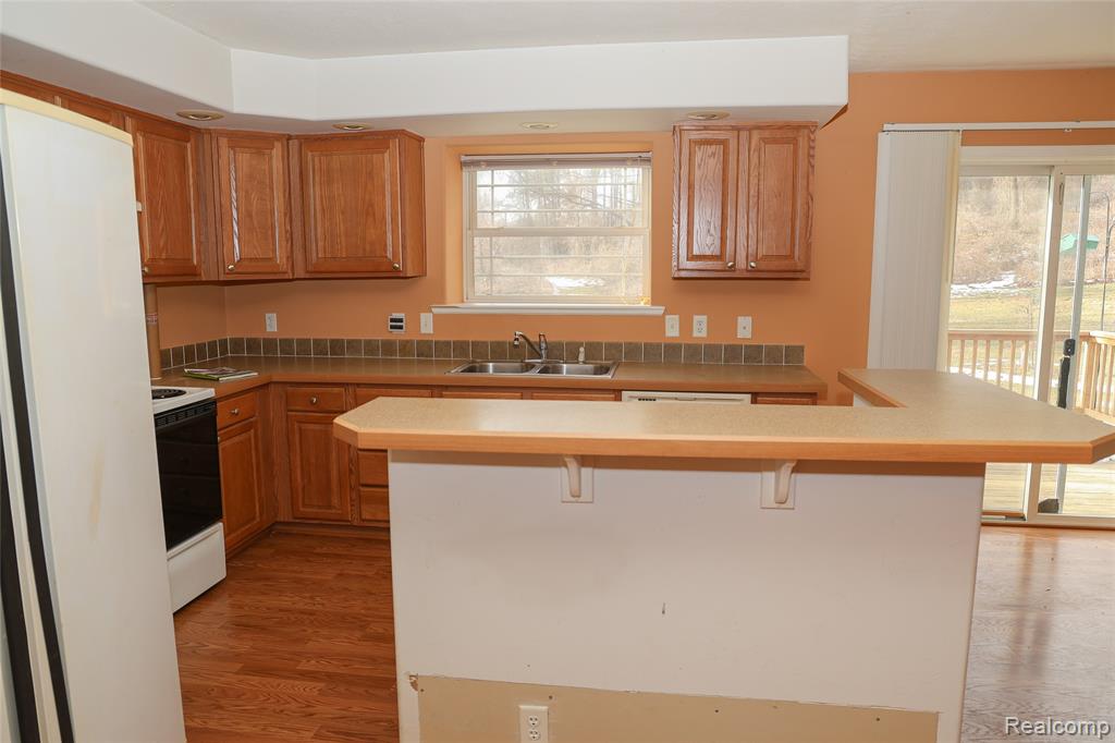 2755 Curtis Road Leonard, MI 48367 - Photo 25 of 61