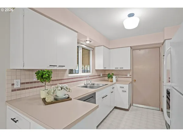 $450,000 | 10531 Southeast Long Street, Portland, OR 97266