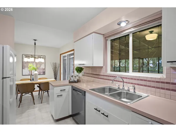 $450,000 | 10531 Southeast Long Street, Portland, OR 97266