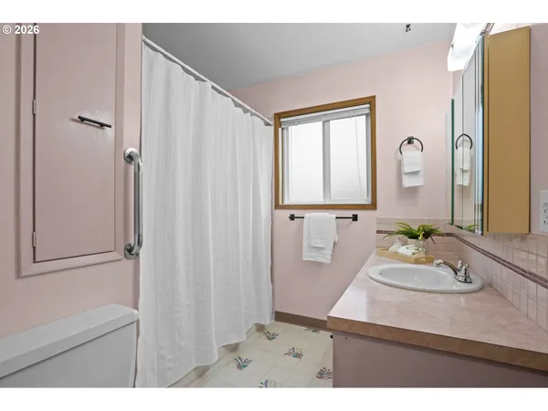 $450,000 | 10531 Southeast Long Street, Portland, OR 97266