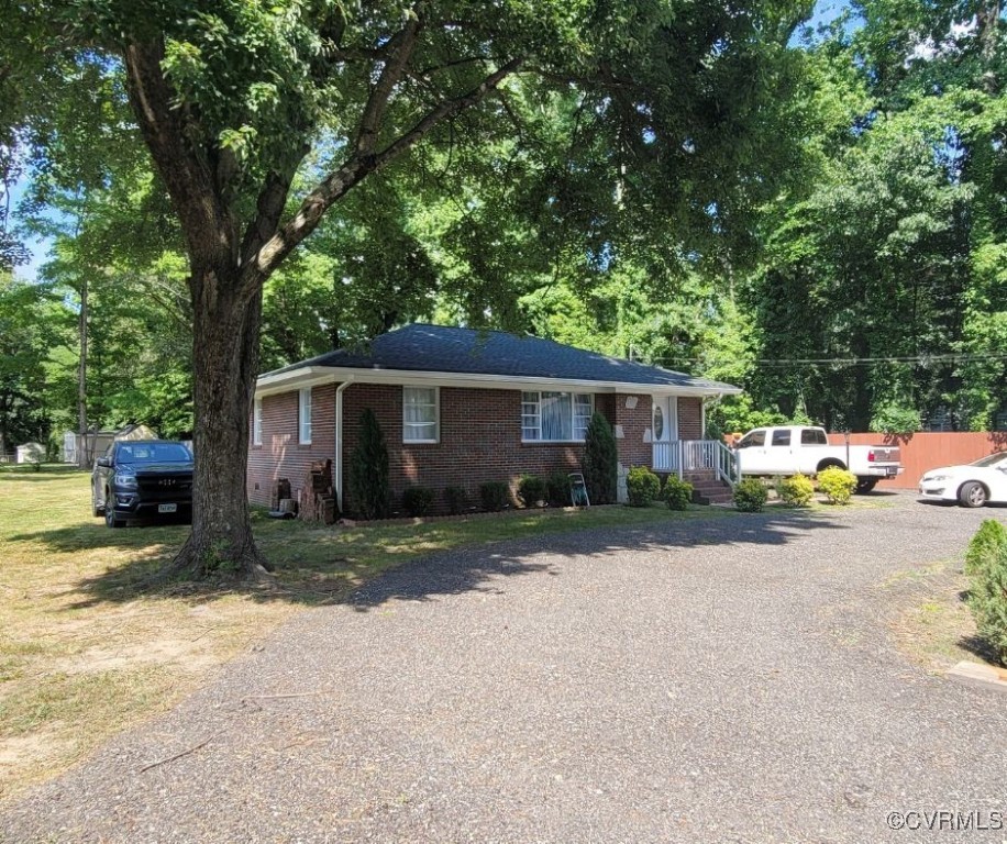 5946 Swanson Road Richmond, VA 23225 - Photo 3 of 21 Gallery Image 3