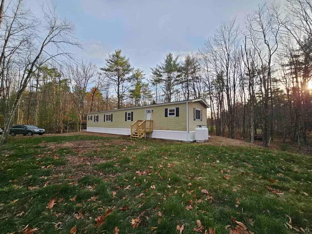 $284,900 | 11 Gray Road, Barnstead, NH 03218