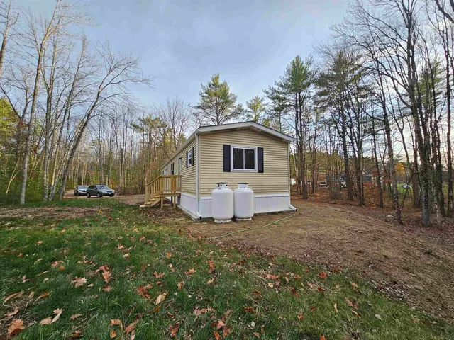 $284,900 | 11 Gray Road, Barnstead, NH 03218