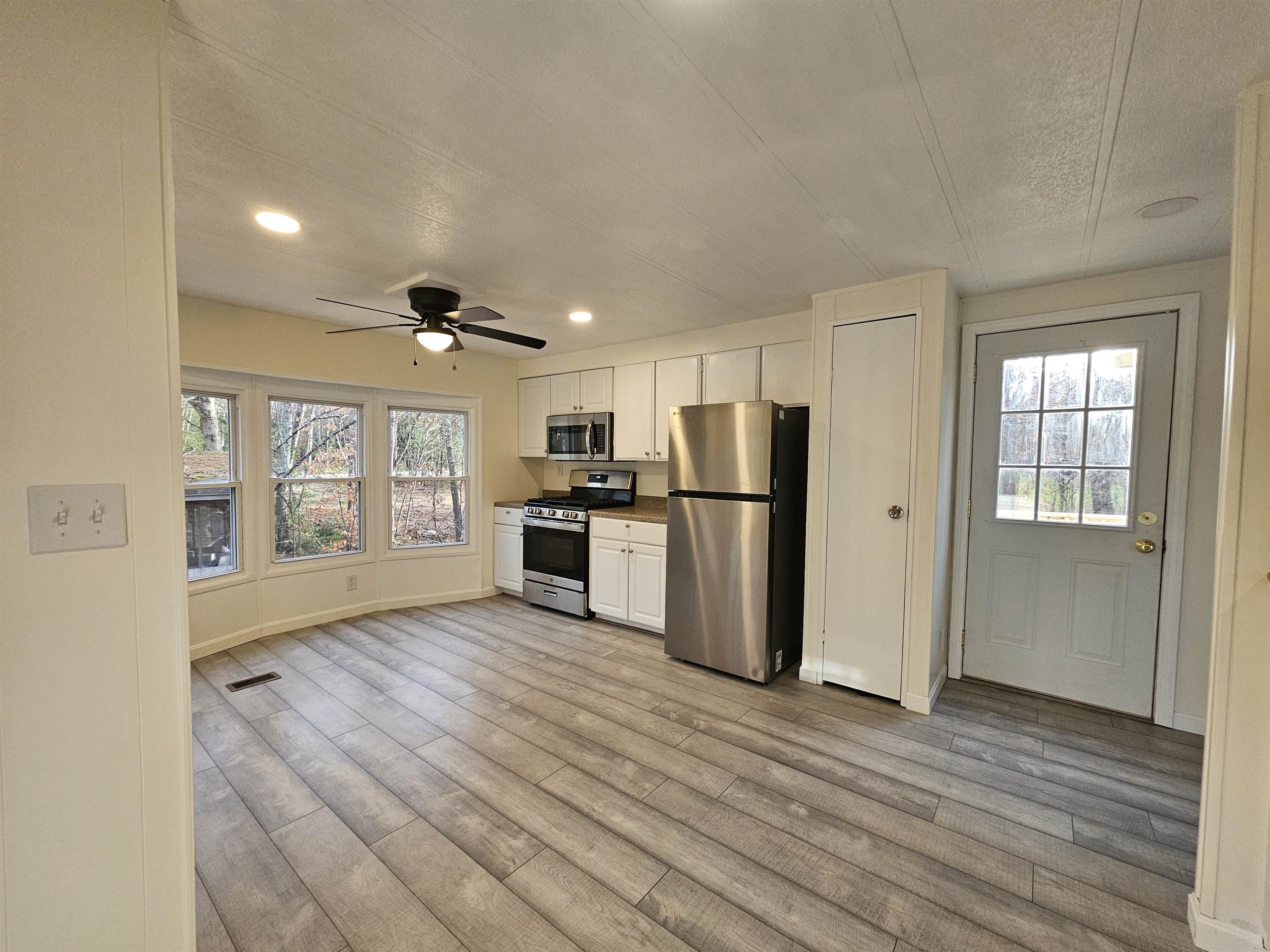 11 Gray Road Barnstead, NH 03218 - Photo 4 of 27