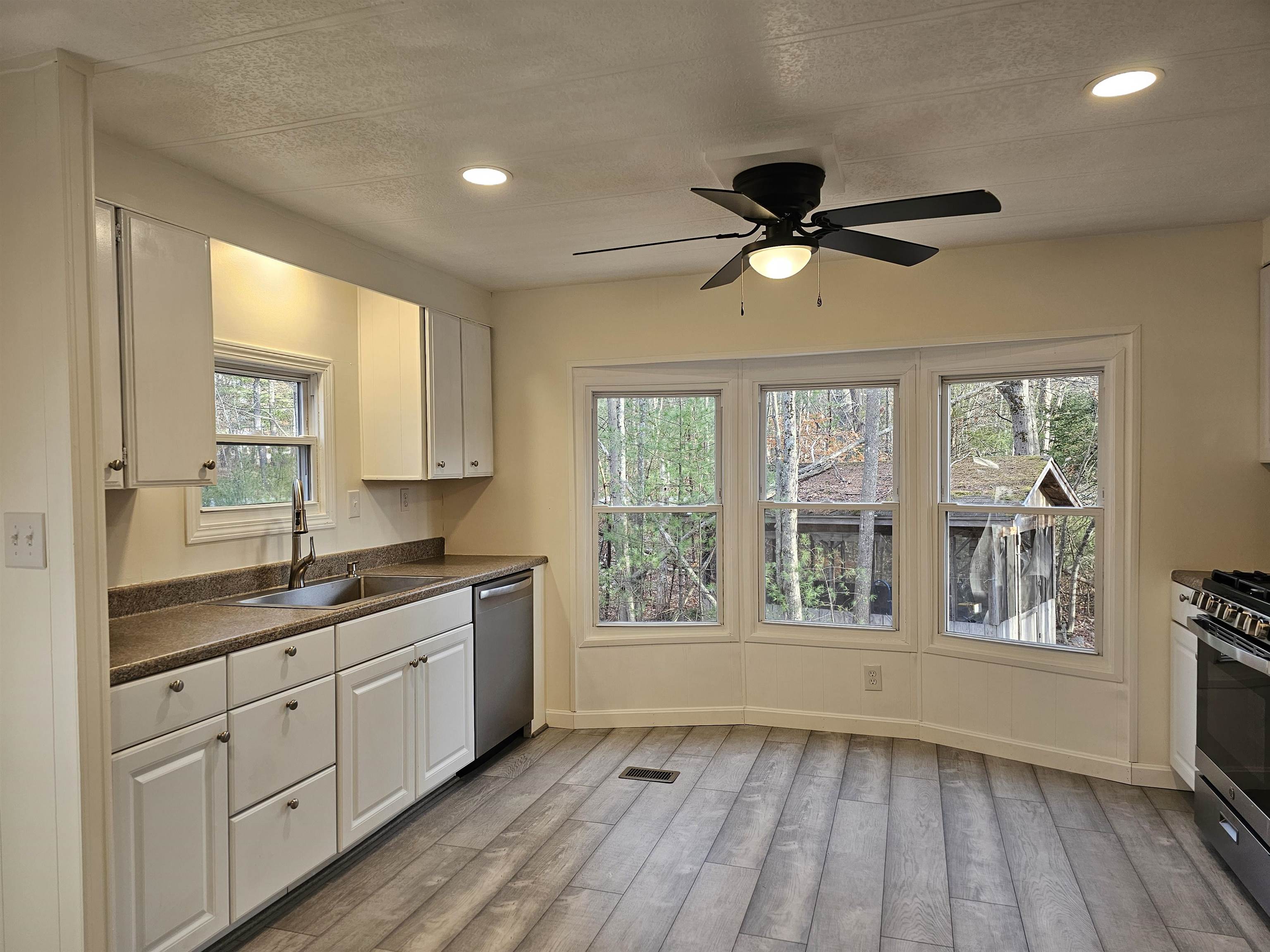 11 Gray Road Barnstead, NH 03218 - Photo 6 of 27