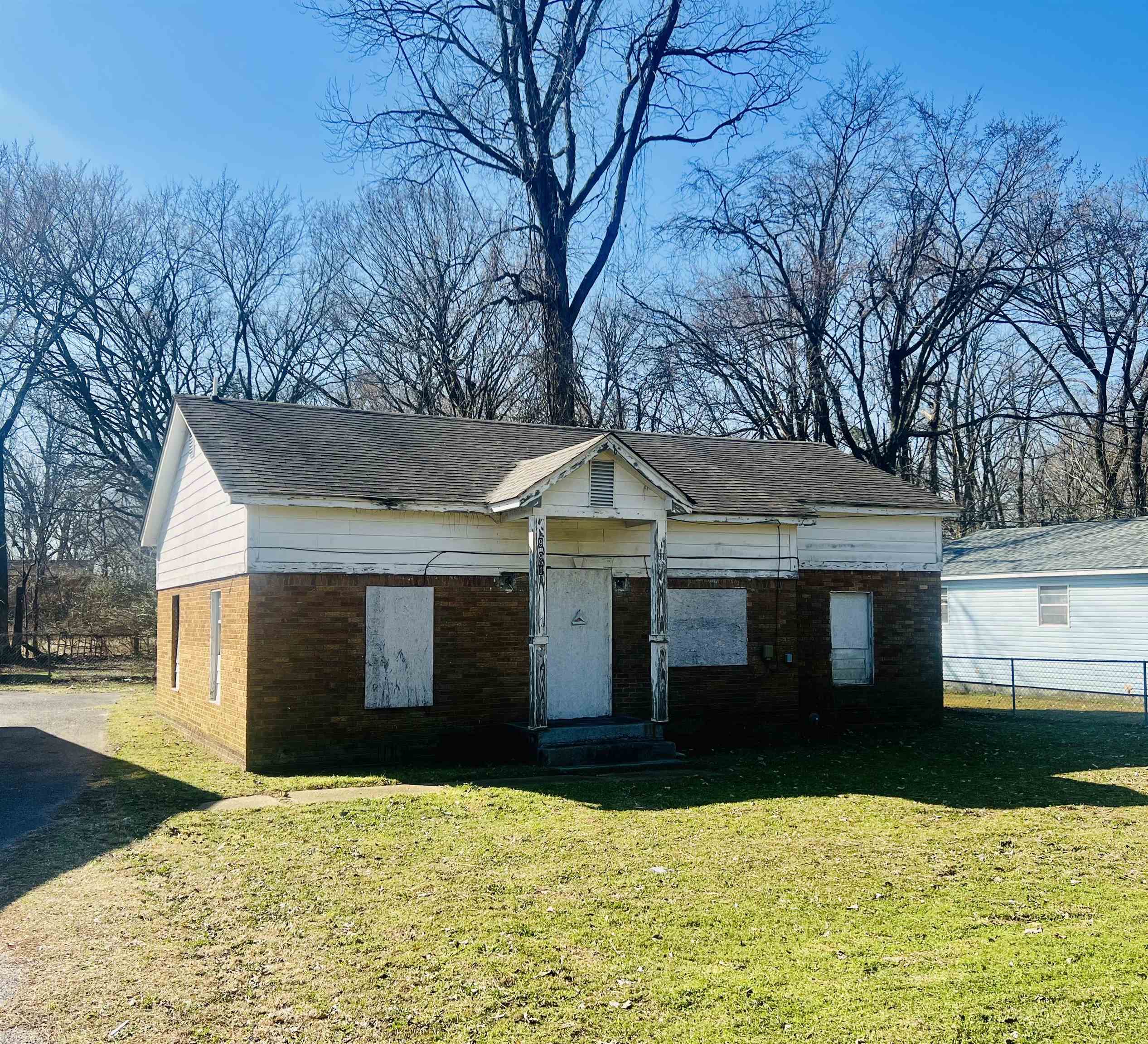 991 Eyers Road Memphis, TN 38109 - Photo 1 of 15 Gallery Image 1