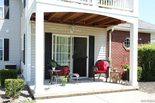 $1,993 | 5 Autumn Creek Lane, Unit CPLAN, Amherst, NY 14221