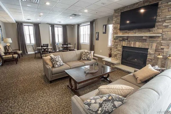 $1,993 | 5 Autumn Creek Lane, Unit CPLAN, Amherst, NY 14051