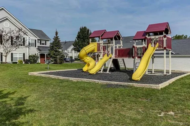 $1,993 | 5 Autumn Creek Lane, Unit CPLAN, Amherst, NY 14221