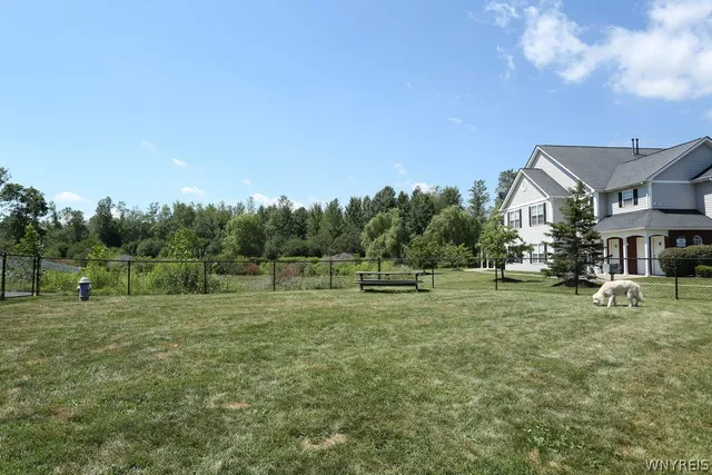 $1,993 | 5 Autumn Creek Lane, Unit CPLAN, Amherst, NY 14221