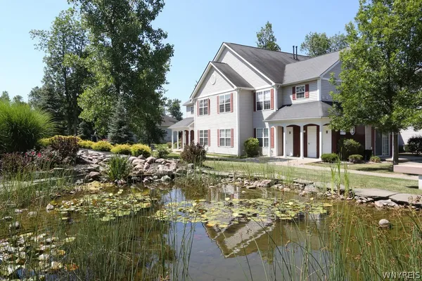 $1,993 | 5 Autumn Creek Lane, Unit CPLAN, Amherst, NY 14051