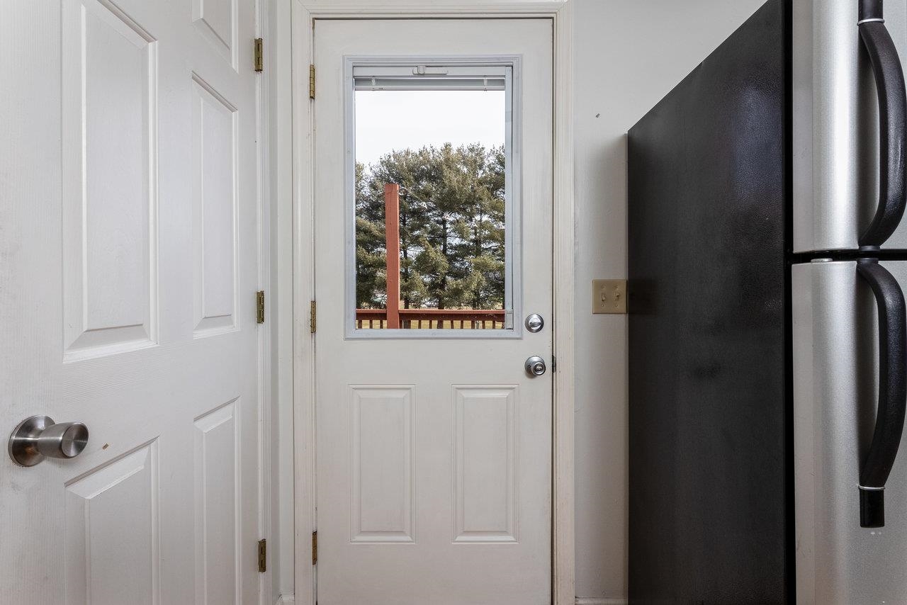 4906 Ottobine Road Dayton, VA 22821 - Photo 14 of 24 a bathroom with a window