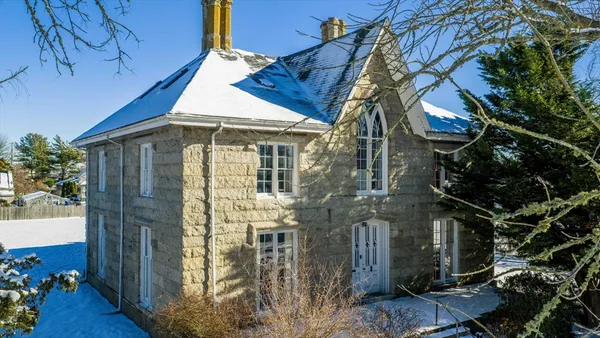 $889,000 | 181 Washington Street, Fairhaven, MA 02719