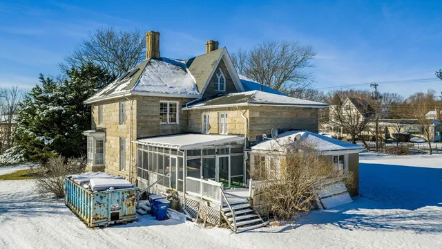 $899,900 | 181 Washington Street, Fairhaven, MA 02719