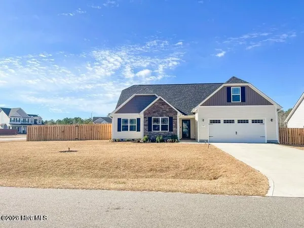 $2,100 | 115 Heron Watch Drive, Hubert, NC 28539