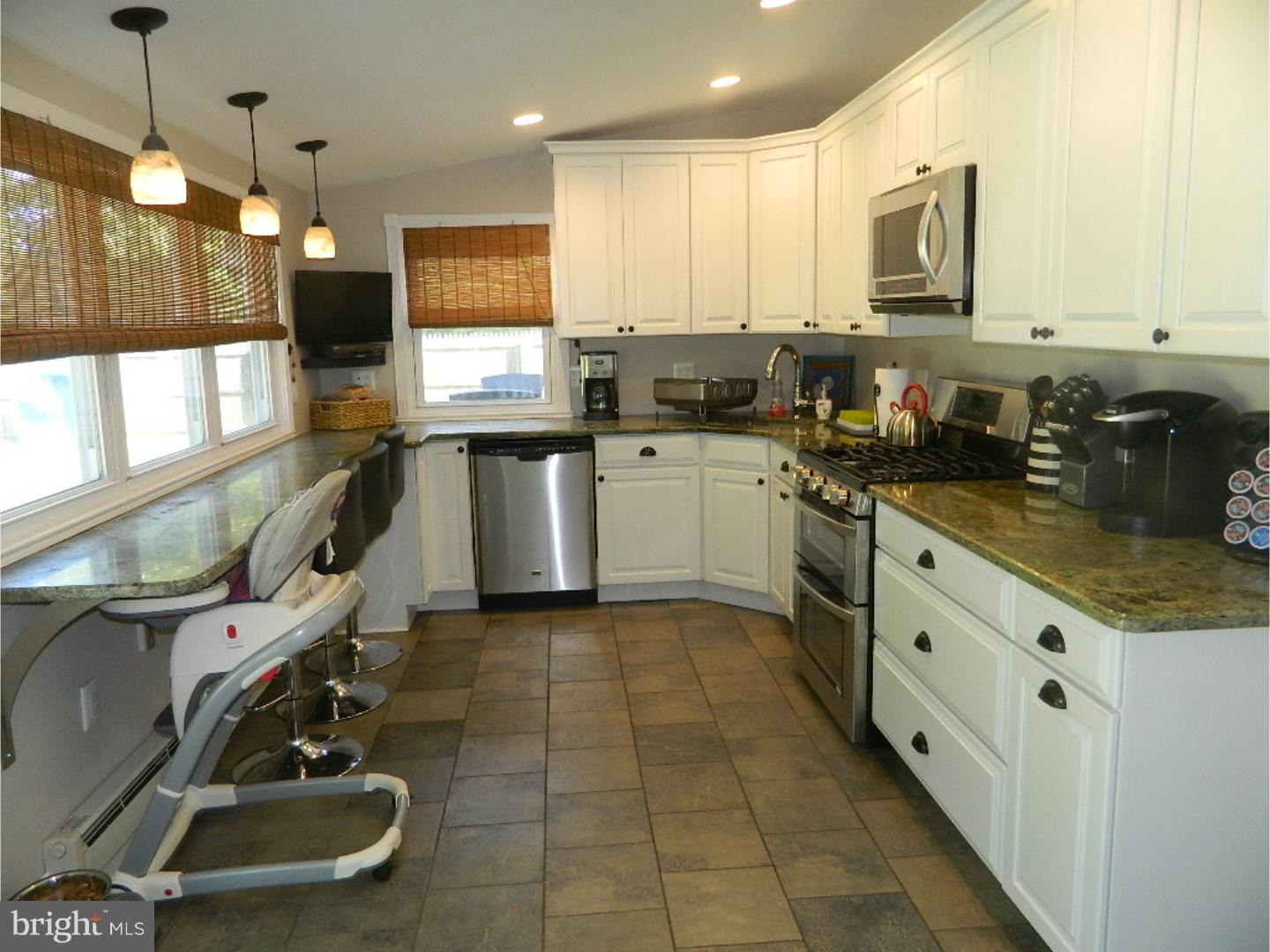 4827 Crosswicks Hamilton Square Road Hamilton, NJ 08620 - Photo 3 of 20