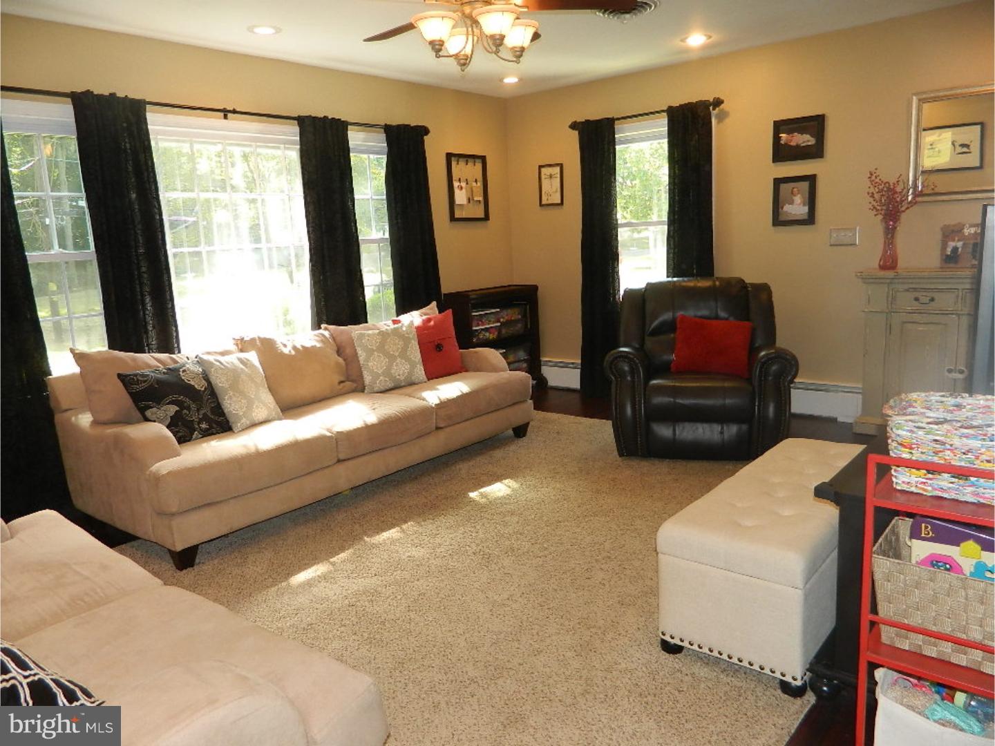 4827 Crosswicks Hamilton Square Road Hamilton, NJ 08620 - Photo 8 of 20